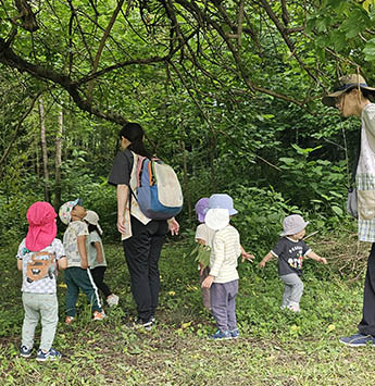 よく遊び、よく食べ、よく寝て、健康な子どもに！   